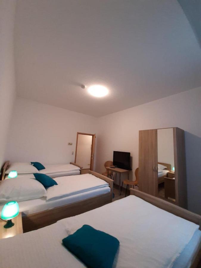 Sam - Gasthaus.Md Magdeburg Bagian luar foto