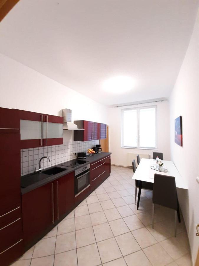 Sam - Gasthaus.Md Magdeburg Bagian luar foto