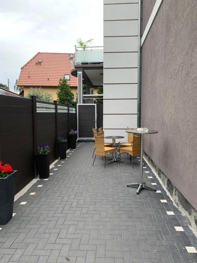 Sam - Gasthaus.Md Magdeburg Bagian luar foto
